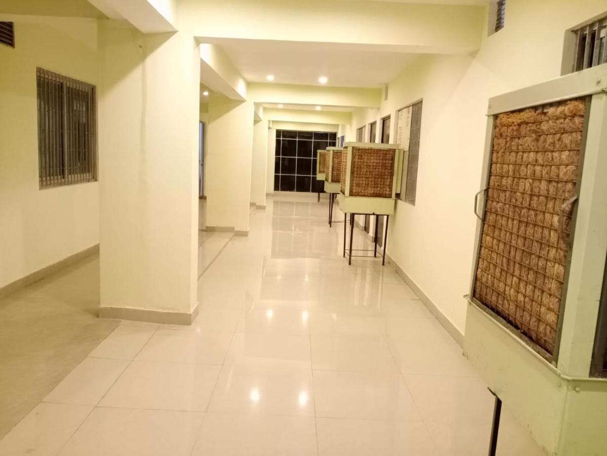 S S Hotel And Restaurant By Wb Economy Jaunpur Exterior foto